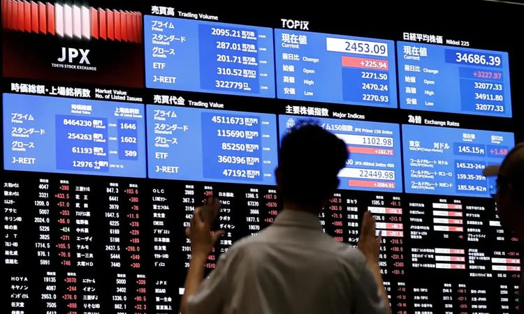 Japan's Nikkei 225 index jumps 3% on new coalition deal