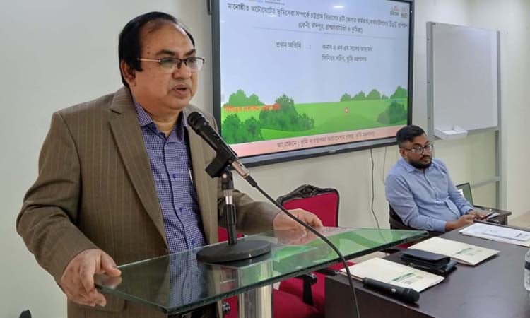 Govt prioritizes corruption-free, tech-driven, people-centric land services: Senior Secretary