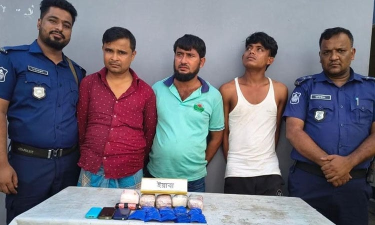 Three held with 13,000 Yaba tablets in Ctg