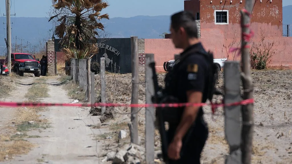 Gunmen kill mayor in latest slaying of Mexican official