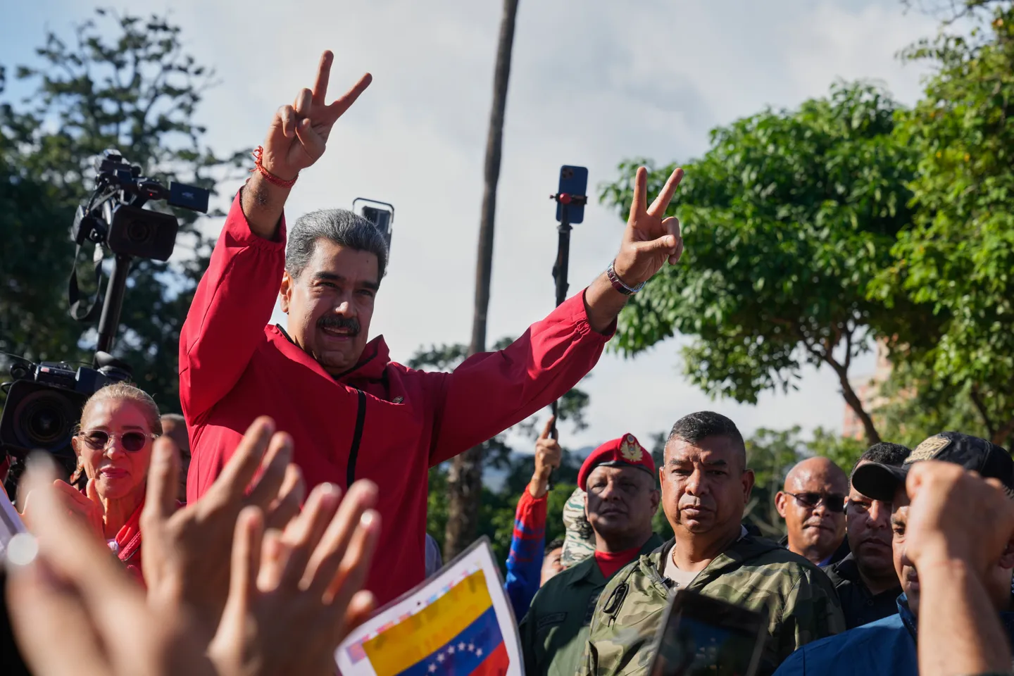 Maduro says Venezuela has 5,000 Russian anti-aircraft missiles to counter US