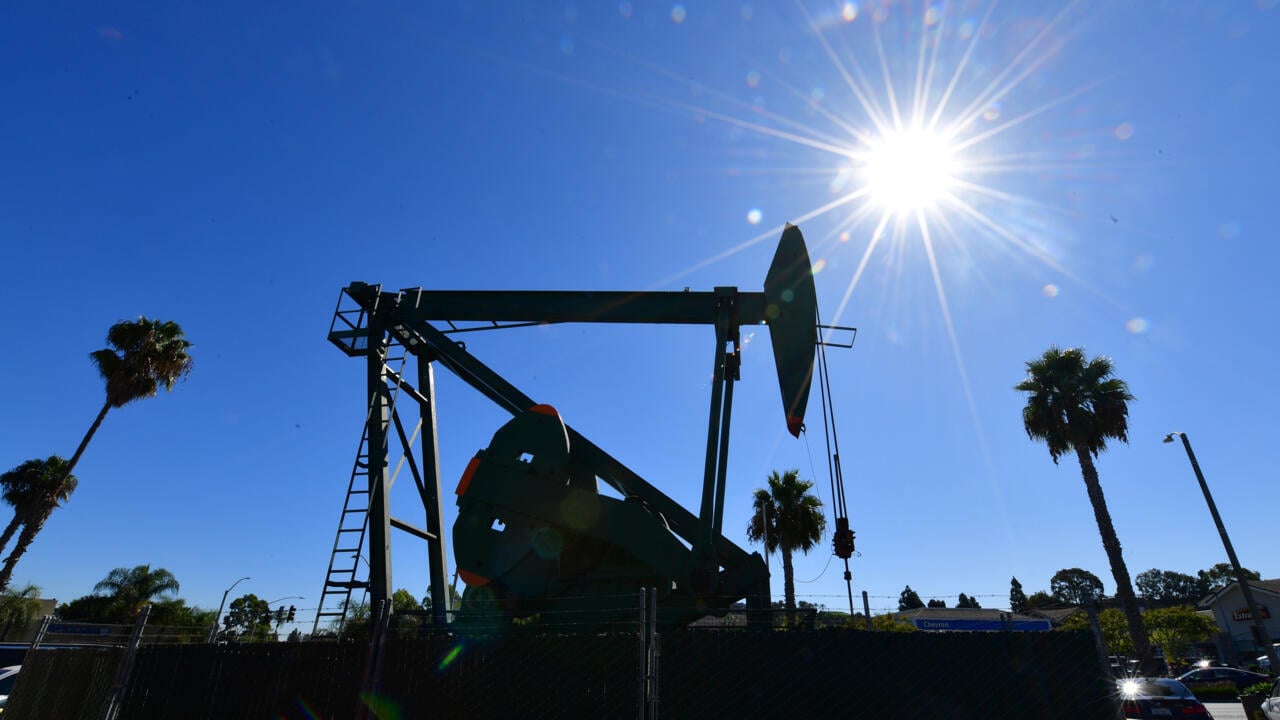 Crude spikes as Trump threatens Russian giants, stocks turn lower     
