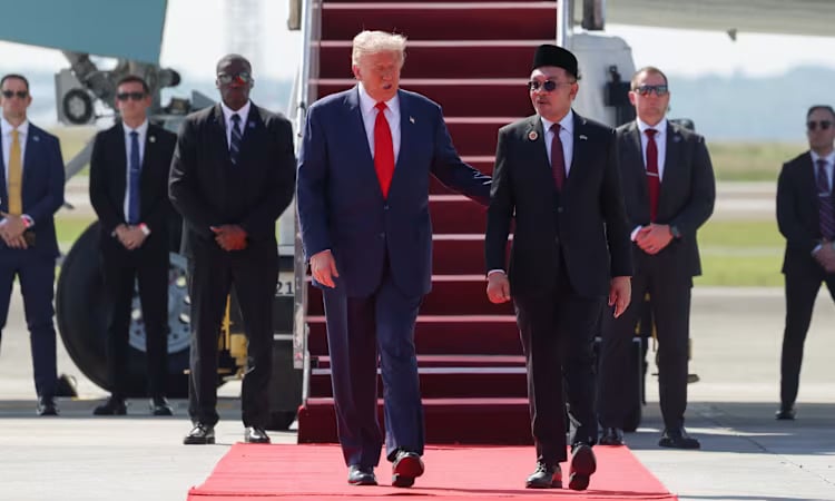 Trump kicks off Asia tour with Malaysia summit ahead of Xi meeting