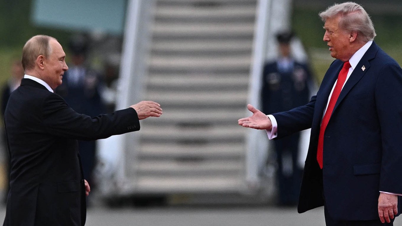Russian envoy slams 'attempts' to disrupt dialogue with US