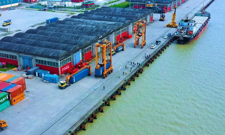 255 foreign ships docked at Mongla Port in 117 days of current FY