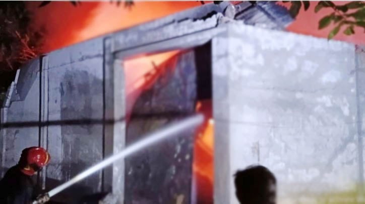 Fire at jhut warehouse in Gazipur brought under control