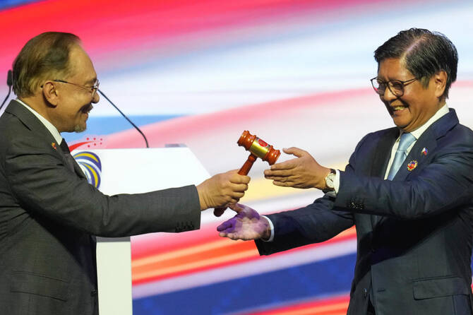 Philippines to take ASEAN chair with focus on South China Sea