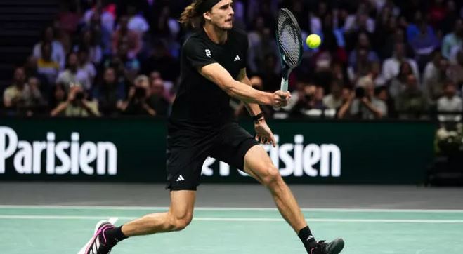Zverev survives scare to kickstart Paris Masters title defence