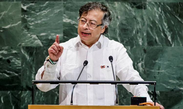 Under pressure from US, UN reduces mission in Colombia