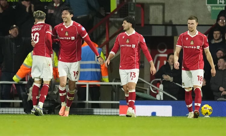Moore hat-trick helps Wrexham end Coventry's unbeaten run