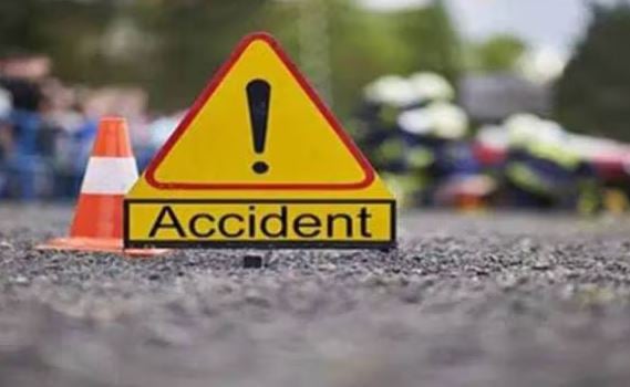 Youth killed in Sirajganj road crash
