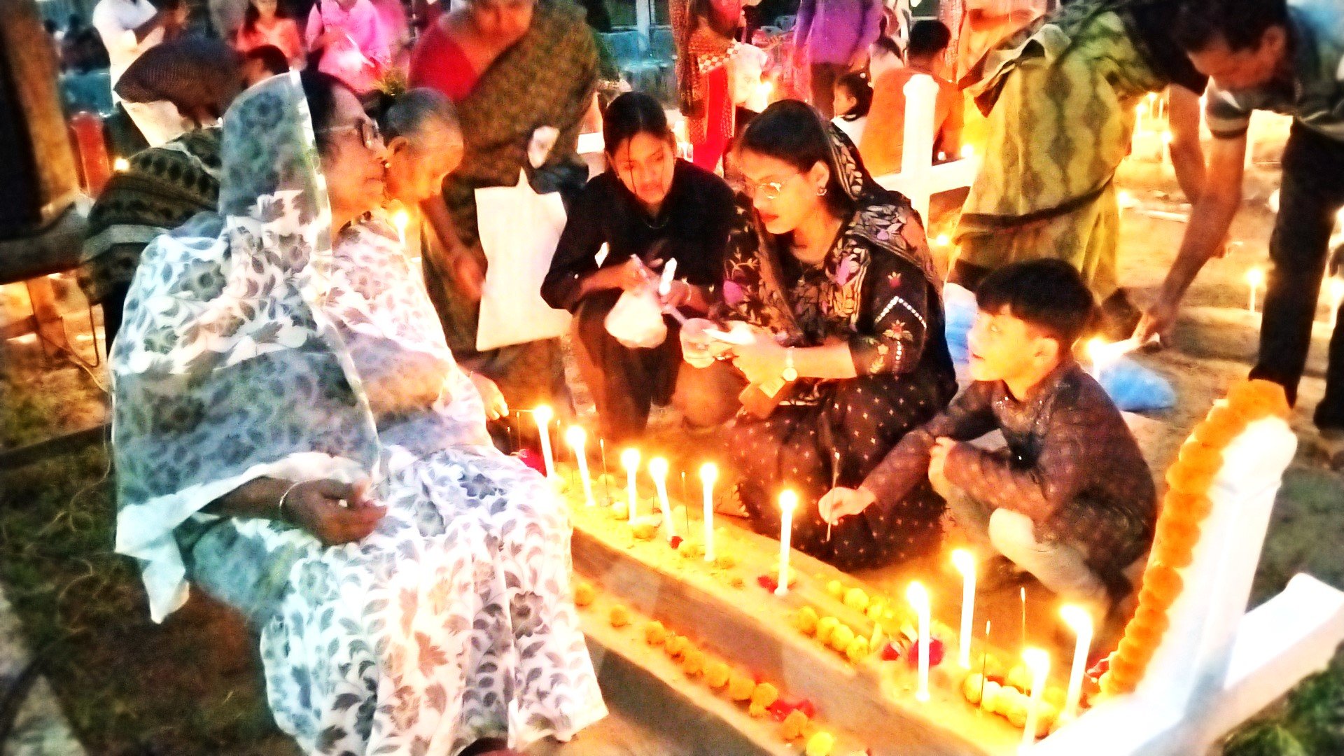 Christians observe ‘All Souls’ Day’ in Natore