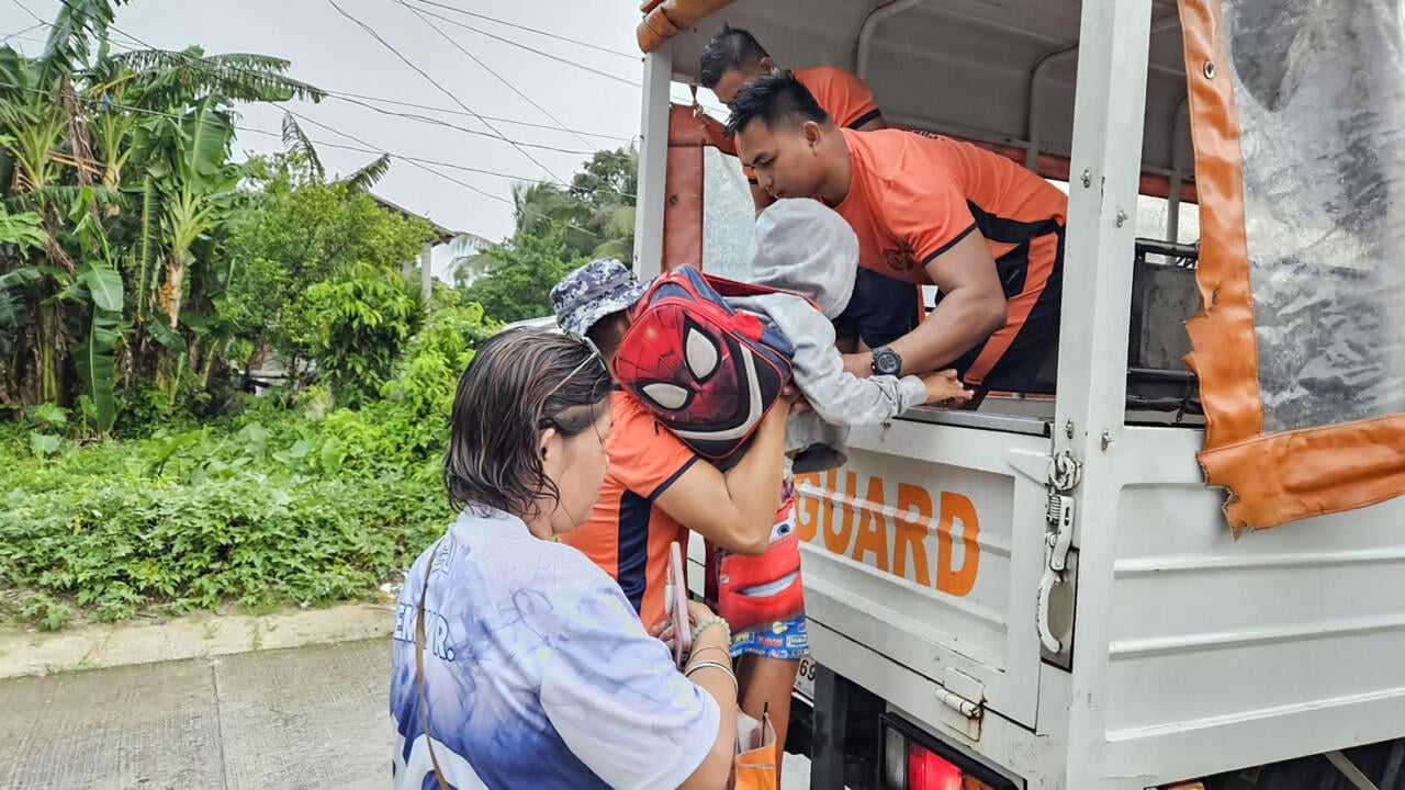 Thousands evacuated as typhoon bears down on Philippines