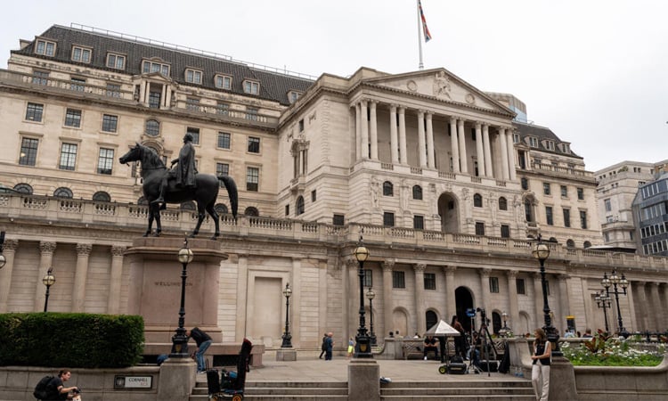 BoE set for finely balanced pre-budget rate call
