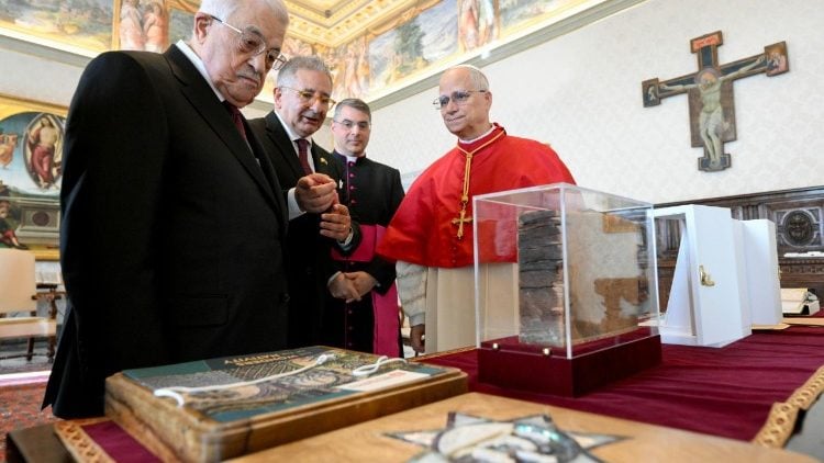 Pope Leo receives Palestinian president Abbas at Vatican