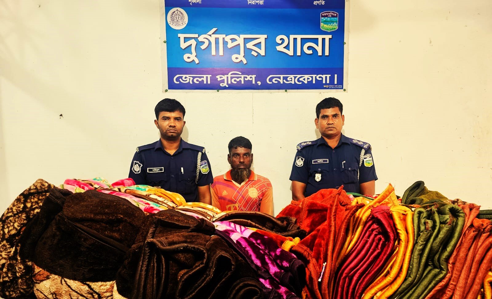 Police held 2, seized huge quantity of Indian goods in Netrakona