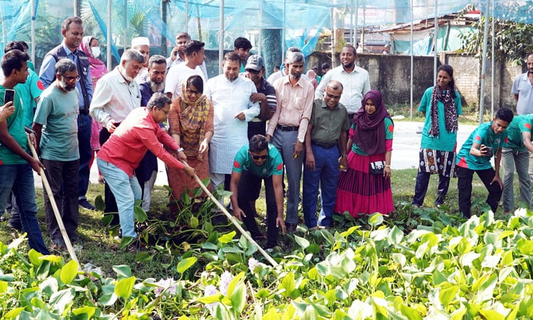 Campaign of KCC's cleanliness drive continues in Khulna