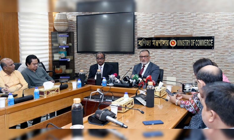 Onion prices will drop soon: Bashir  