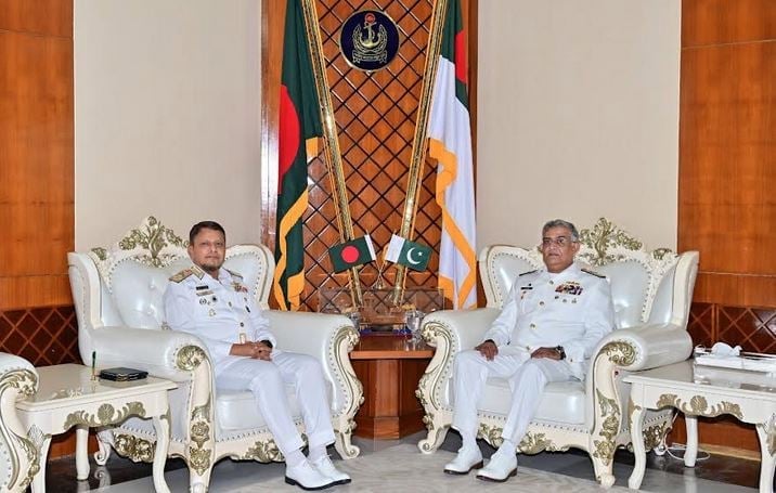Visiting Pakistan navy chief calls on chief of naval staff