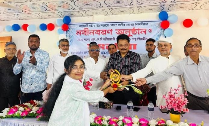 Reception held for GPA-5 achievers and new students in Pirojpur