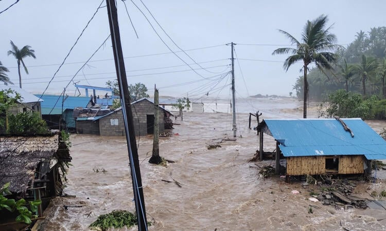 Weakening Typhoon Fung-wong exits Philippines after displacing 1.4 million