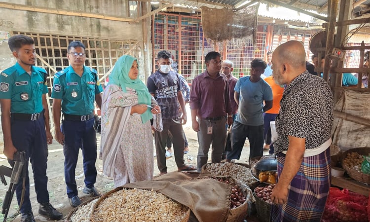 10 business establishments fined Tk 1.41 lakh in Khulna division 