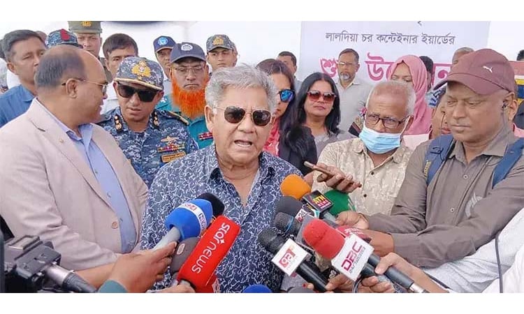 Foreign management needed to elevate Ctg port to internat’l standards: Adviser