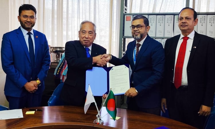 EWU signs student exchange MoU with Japan's Okayama Shoka University