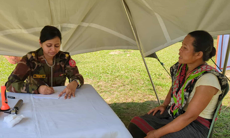 Army provides free treatments to poor people in Rangamati