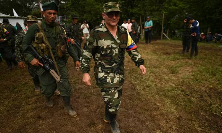 Colombia military says airstrikes kill 19 guerrillas