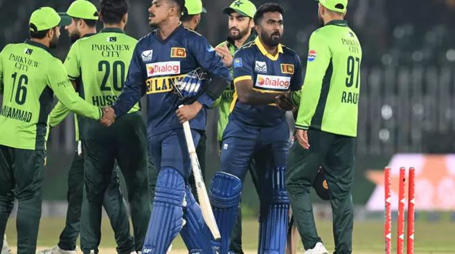Sri Lanka to stay in Pakistan after bomb, games move to Rawalpindi