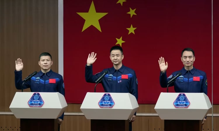China's Shenzhou-20 astronauts to return to Earth after delay