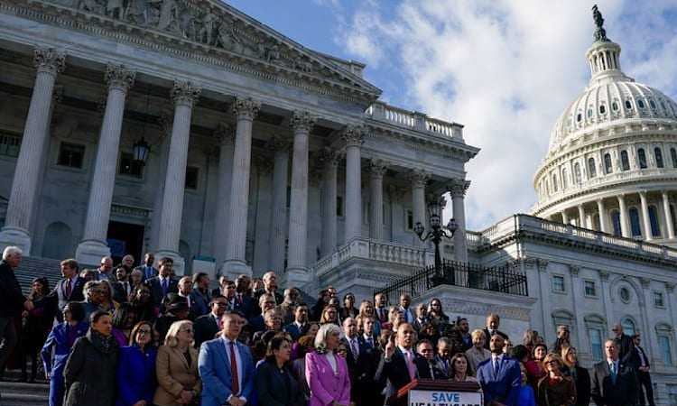 'So happy': Tourists flock to Washington museums after US shutdown