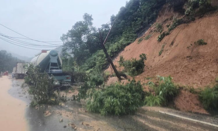 Landslides in Vietnam kill at least six