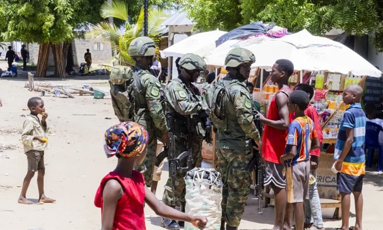 15 abducted children among dead from Colombian military strikes