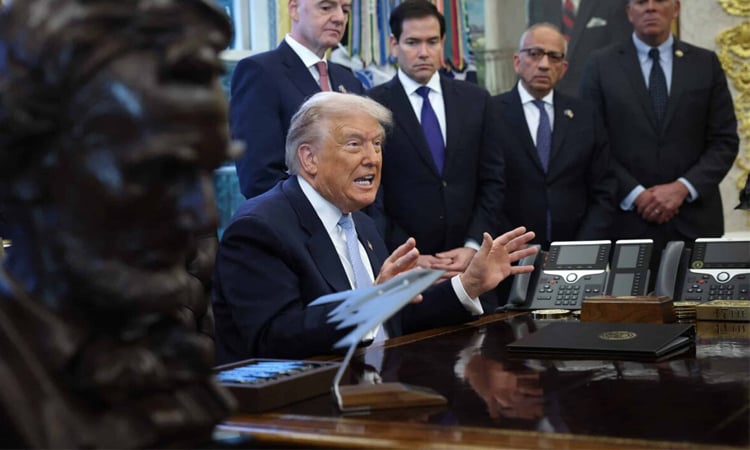 Trump hosts Saudi prince for first time since Khashoggi killing