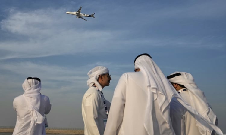 Flydubai airline announces order of 150 Airbus jets