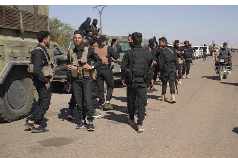 Two Syrian soldiers killed by Kurdish forces: ministry