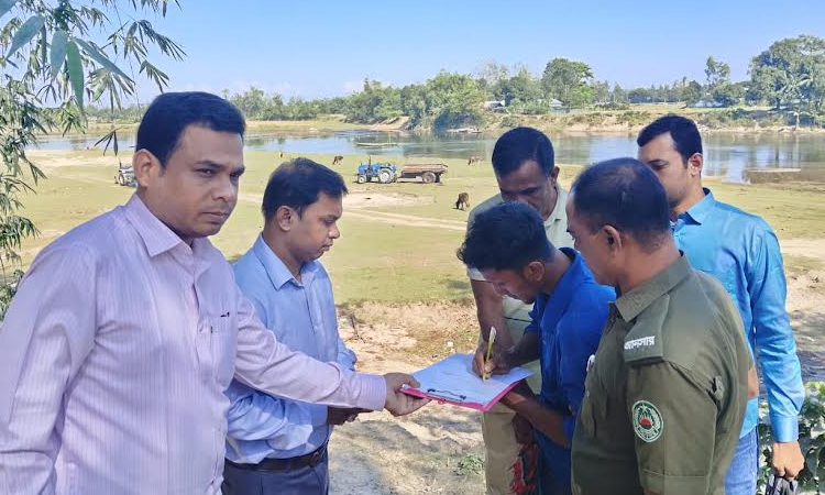 3 jailed for illegal sand extraction in Lalmonirhat