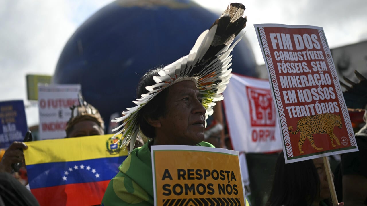 30-plus nations oppose COP30 draft over fossil fuel omission: Colombia