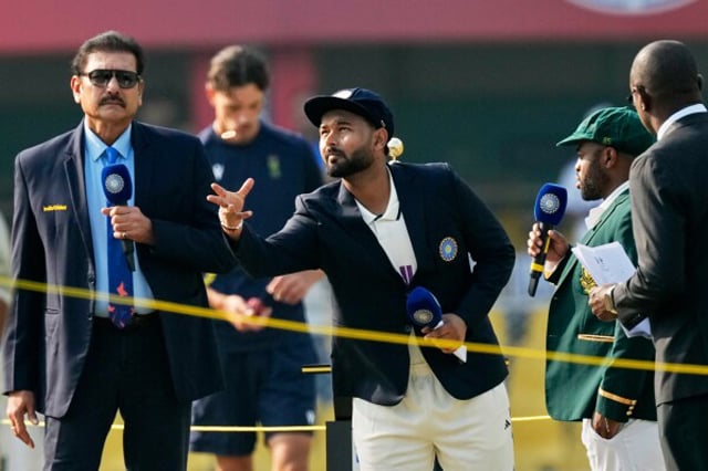 South Africa win toss, bat against India in second Test