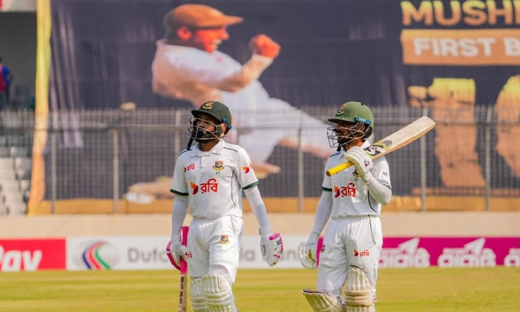 Bangladesh declare at 297-4, setting Ireland 509 for victory