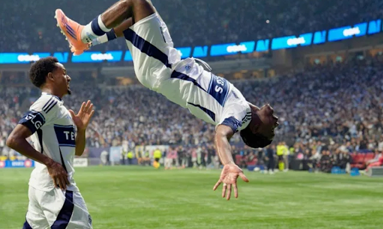 Whitecaps edge LAFC in shootout to advance in MLS playoffs