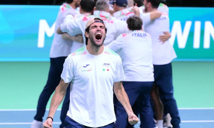 Sinner-less Italy see off Spain to complete Davis Cup hat-trick