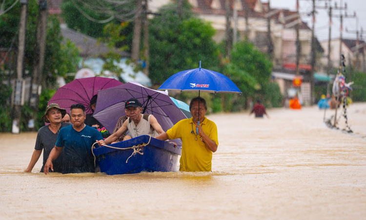 Floods toll rises to 33 in southern Thailand: government