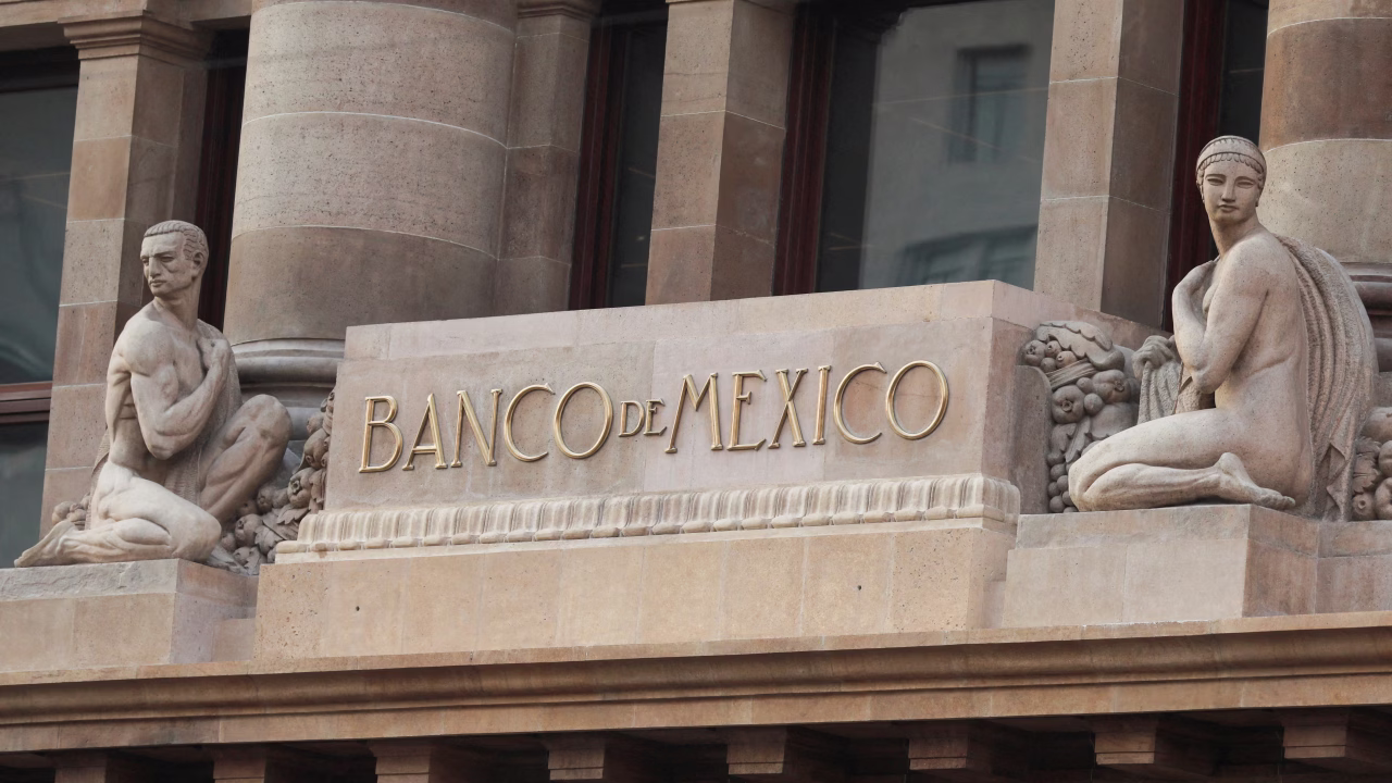 Mexico central bank halves 2025 growth outlook amid US trade fears