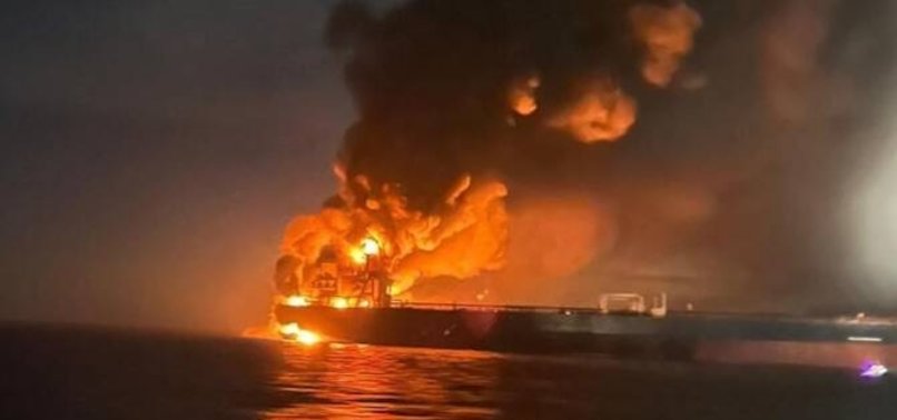 Black Sea tanker that sustained blast hit again: Turkey