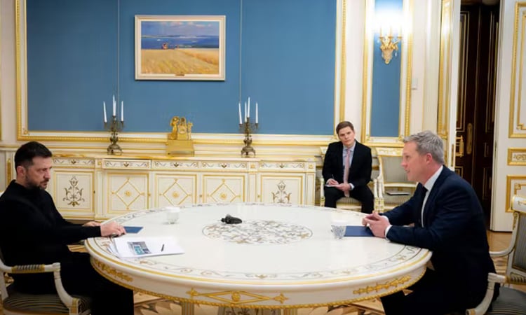 Ukraine negotiators to hold talks in US on plan to end war