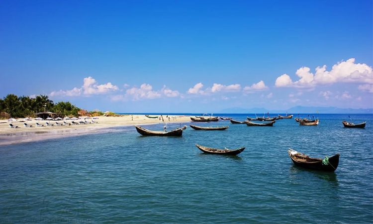 1,174 tourists sail to Saint Martin as season opens