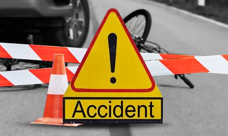 Youth motorcyclist killed in Hathazari road crash